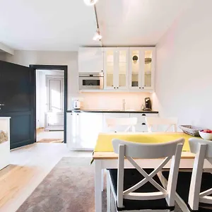Homestay Well Thirteen By Romy&travis, Bruges