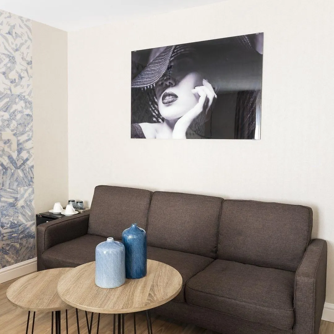 Hotel Acacia Bruges 4*,